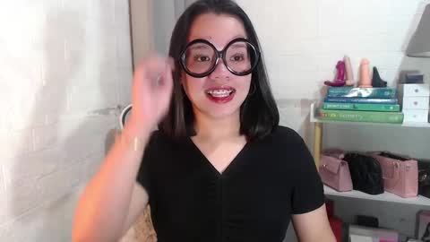 Joana online show from 01/06/25, 01:20