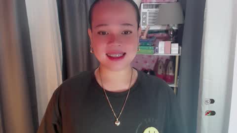 Snapshot of joanagorgeous chatting on 03/24/26, 12:43 Joana online show from 03/24/26, 12:43