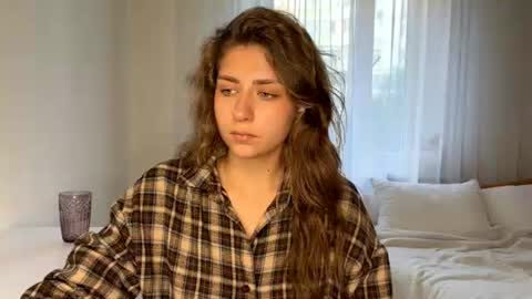 Bella online show from 07/28/26, 04:39