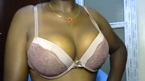 Snapshot of joankein_255 chatting on 09/30/25, 06:07 varl online show from 09/30/25, 06:07