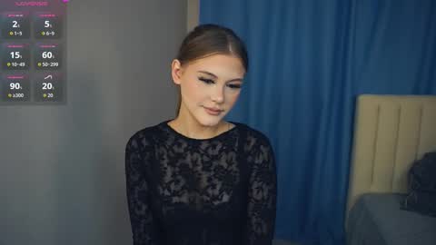 Snapshot of joannehairfield chatting on 10/19/25, 06:47 Karyn online show from 10/19/25, 06:47