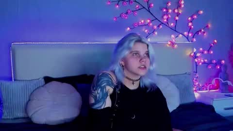 Snapshot of joannlowes chatting on 09/16/25, 07:15 Joann online show from 09/16/25, 07:15