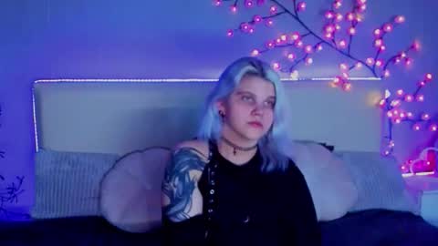 Snapshot of joannlowes chatting on 09/21/25, 07:04 Joann online show from 09/21/25, 07:04