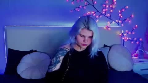 Snapshot of joannlowes chatting on 09/30/25, 08:36 Joann online show from 09/30/25, 08:36