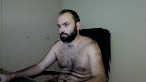 joaodias_18 online show from 10/29/25, 09:38