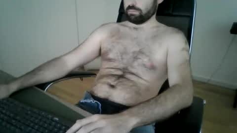 joaodias_18 online show from 05/08/26, 05:07
