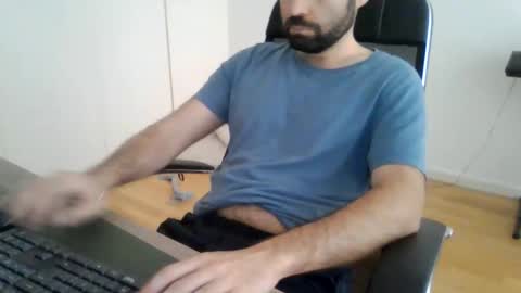 joaodias_18 online show from 05/11/26, 10:10