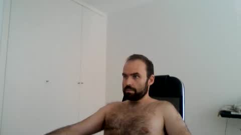 joaodias_18 online show from 06/02/26, 04:09