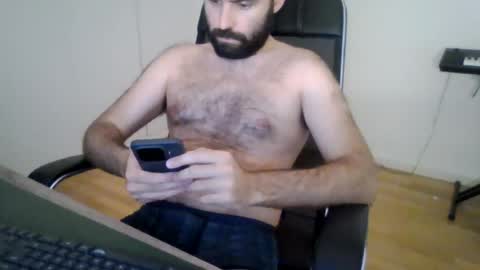 joaodias_18 online show from 07/02/26, 04:57