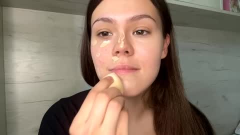 Snapshot of jodeesolarz chatting on 04/23/26, 10:14 Mila online show from 04/23/26, 10:14