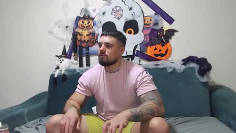 Snapshot of jodogs chatting on 10/30/25, 02:18 Tiberius online show from 10/30/25, 02:18