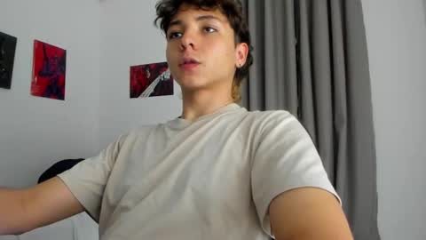 Snapshot of joe23___ chatting on 09/18/25, 12:01 Joe online show from 09/18/25, 12:01