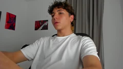 Snapshot of joe23___ chatting on 09/26/25, 05:22 Joe online show from 09/26/25, 05:22