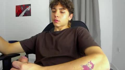 Snapshot of joe23___ chatting on 10/15/25, 04:56 Joe online show from 10/15/25, 04:56