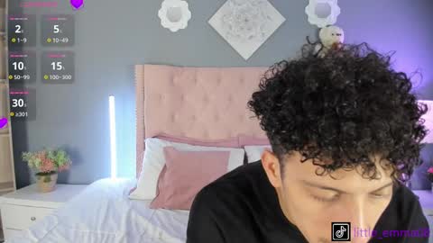 Snapshot of joeandemma chatting on 09/27/25, 10:26 Emma  Joe online show from 09/27/25, 10:26