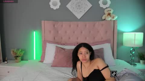 Snapshot of joeandemma chatting on 10/21/25, 07:14 Emma  Joe online show from 10/21/25, 07:14