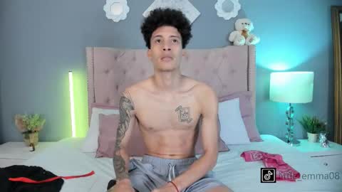 Snapshot of joeandemma chatting on 10/27/25, 08:24 Emma  Joe online show from 10/27/25, 08:24