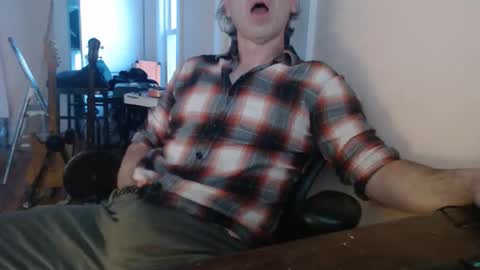 Snapshot of joebo7575 chatting on 02/11/26, 10:48 joebo7575 online show from 02/11/26, 10:48