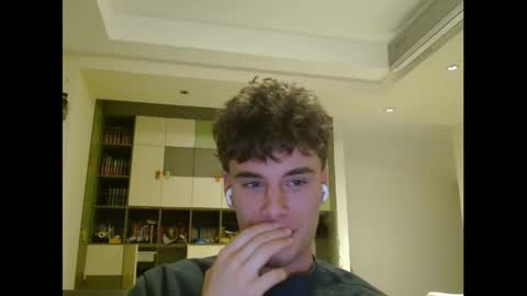 Snapshot of joel_friendly chatting on 03/15/26, 09:32 JOEL online show from 03/15/26, 09:32