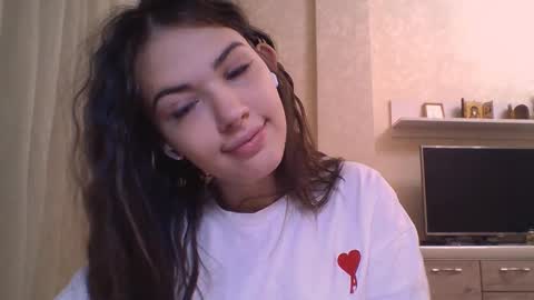 Jennifer online show from 11/20/25, 05:45