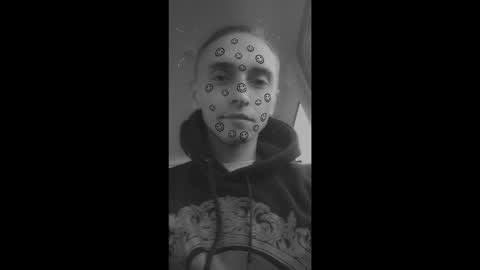 Snapshot of joffrey69v420 chatting on 02/09/25, 02:17 - Quantum - online show from 02/09/25, 02:17