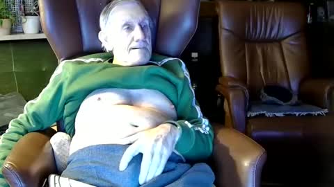 johan7 heet online show from 12/11/24, 04:31