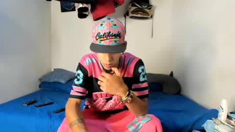 johan_and_antonella online show from 06/25/26, 04:01