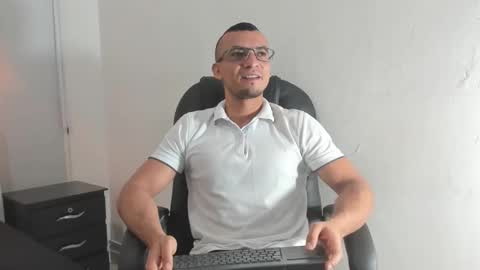 johan online show from 11/29/25, 10:51