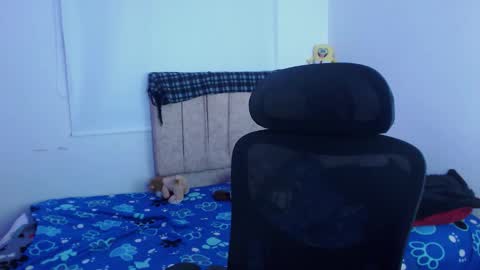 Snapshot of johanleonsweetboy chatting on 09/17/25, 05:25 JOHAN independient model online show from 09/17/25, 05:25