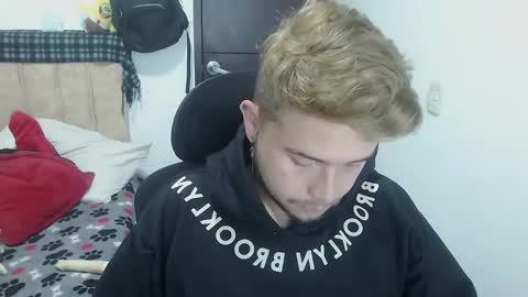 Snapshot of johanleonsweetboy chatting on 10/14/25, 03:57 JOHAN independient model online show from 10/14/25, 03:57