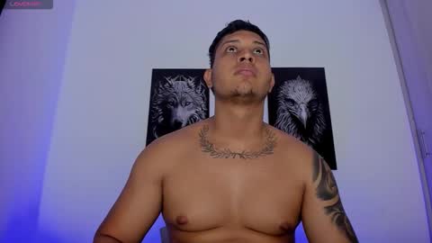 Snapshot of johansmith__ chatting on 11/16/25, 10:59 Johan Smith online show from 11/16/25, 10:59