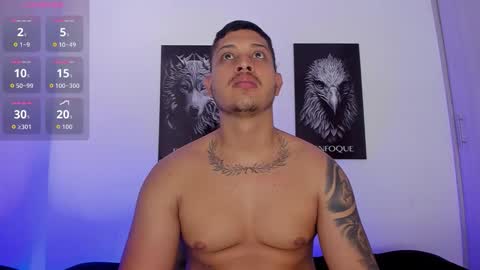 Snapshot of johansmith__ chatting on 12/14/25, 07:40 Johan Smith online show from 12/14/25, 07:40