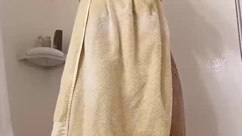 Snapshot of johenxxx chatting on 01/09/25, 12:30 johenxxx online show from 01/09/25, 12:30