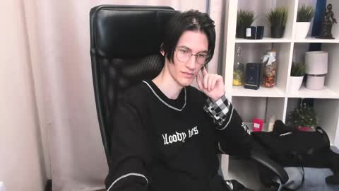 john__strong online show from 06/05/26, 02:45