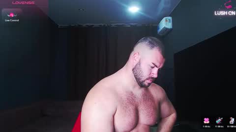 Snapshot of john_and_kiss chatting on 11/25/25, 08:47 john and kiss online show from 11/25/25, 08:47