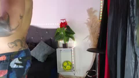John  online show from 07/08/26, 12:09