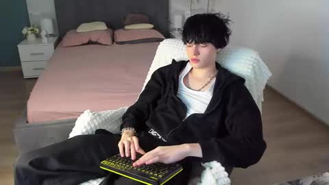 John online show from 09/11/25, 03:45