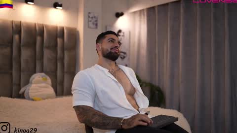 john online show from 11/15/25, 01:14