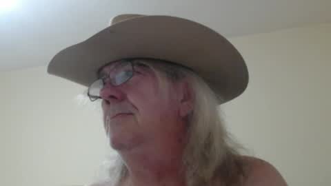 Snapshot of john_little_one chatting on 01/07/25, 01:06 JOHN online show from 01/07/25, 01:06