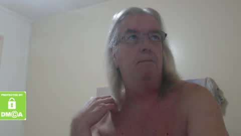 Snapshot of john_little_one chatting on 01/16/25, 05:23 JOHN online show from 01/16/25, 05:23