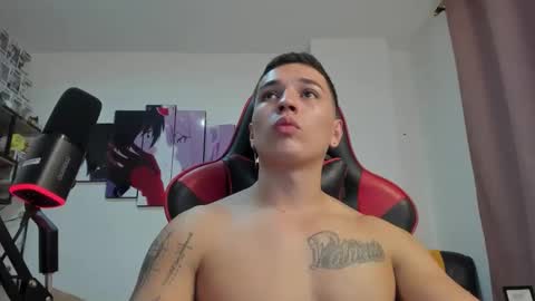 Snapshot of john_s117 chatting on 11/23/25, 12:54 JOHN online show from 11/23/25, 12:54