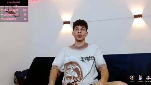 Snapshot of john_ssnow29 chatting on 09/28/25, 10:26 john_ssnow29 online show from 09/28/25, 10:26