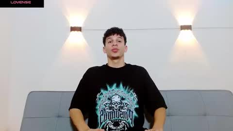 Snapshot of john_ssnow29 chatting on 10/22/25, 12:38 john_ssnow29 online show from 10/22/25, 12:38