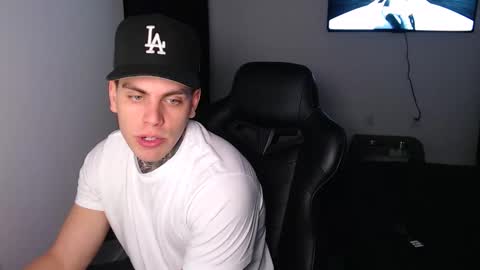 Snapshot of johnafterdark chatting on 02/17/26, 03:58 JAXX online show from 02/17/26, 03:58
