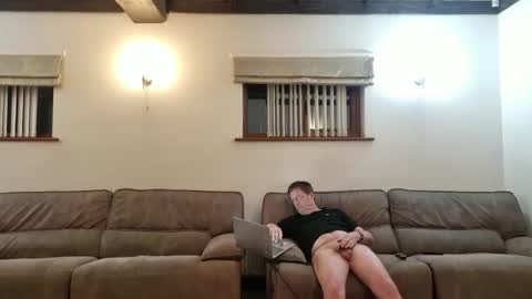johnathan_stuart33 online show from 06/01/26, 11:39