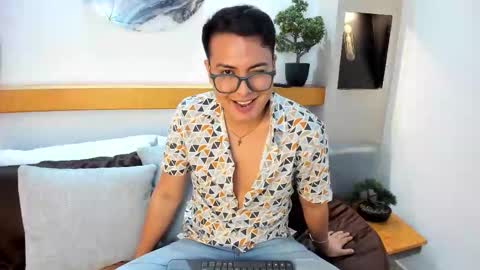 johnbelrose online show from 11/18/25, 07:18