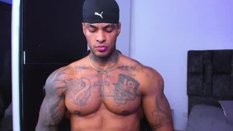 Snapshot of johnbelt_ chatting on 10/28/25, 11:18 john belt online show from 10/28/25, 11:18