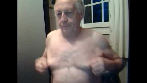 johnjohn6226 online show from 02/04/25, 05:23