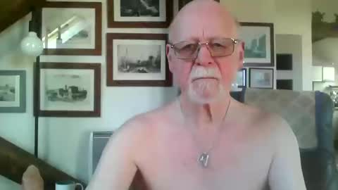 Snapshot of johnjuly1948 chatting on 03/13/26, 10:11 johnjuly1948 online show from 03/13/26, 10:11