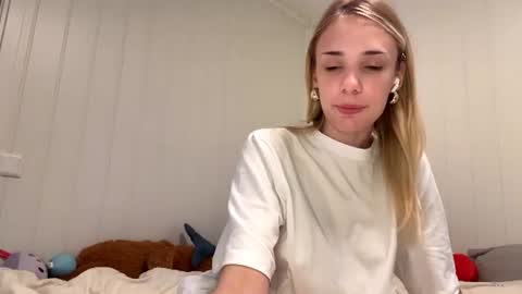 Oly online show from 06/29/26, 10:15